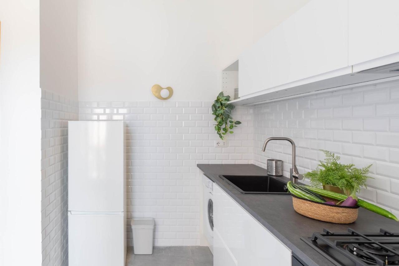 Iflat Pantheon's Roomy And Friendly Apartment Rom